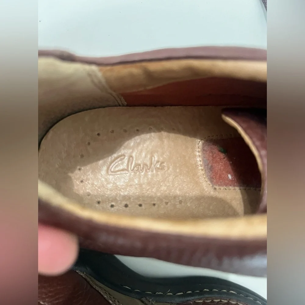 Clarks Men's Dark Brown Leather Oxfords